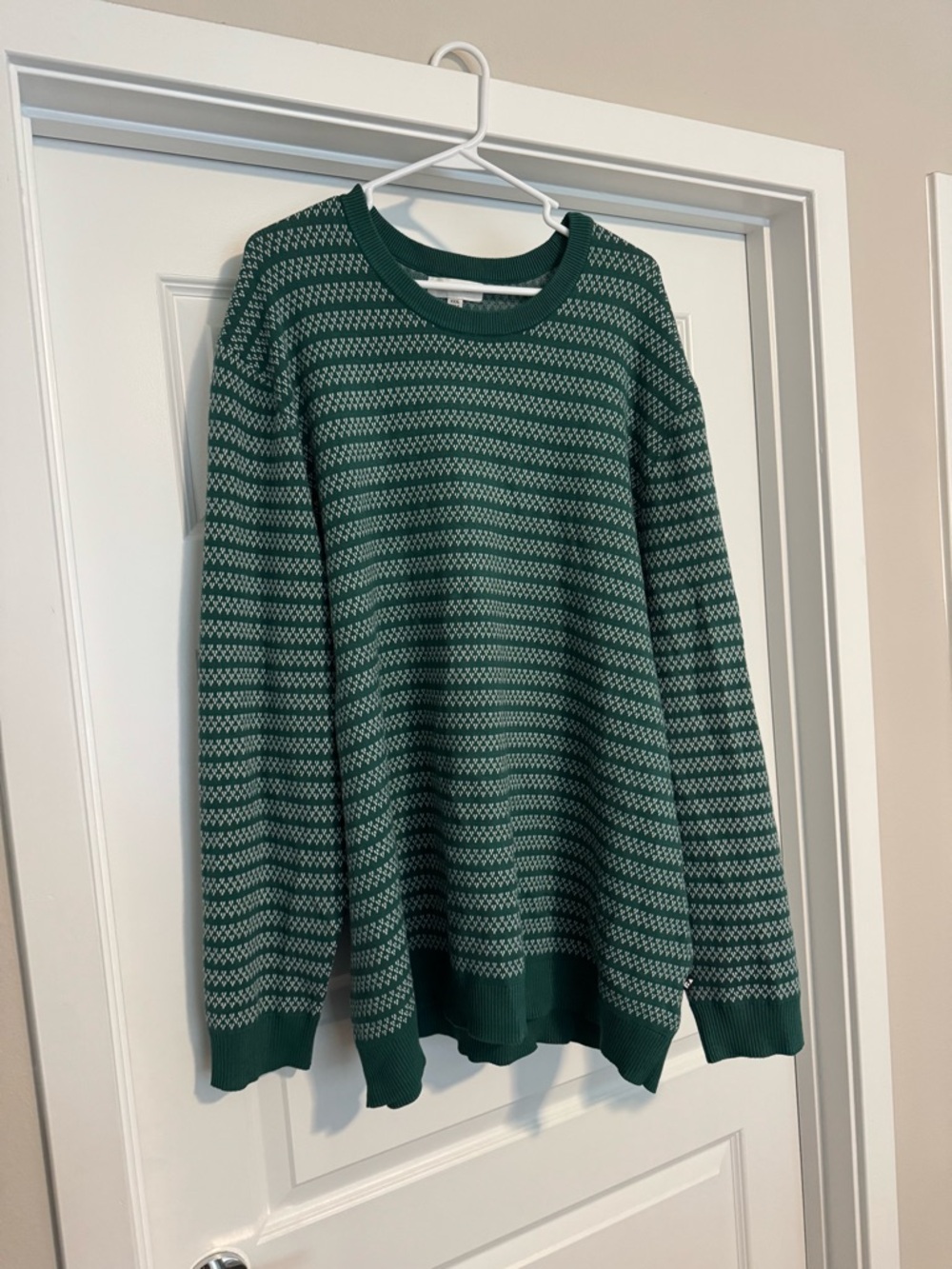 Men's Free Assembly Green Patterned Crewneck Sweater